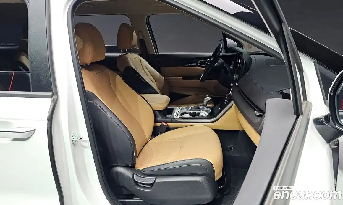 Kia Canival 2022 3.5 Автомат в Москве № 746333, фото 10