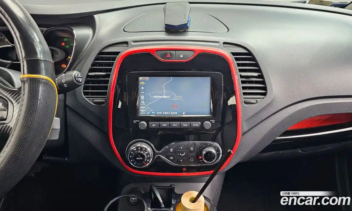 Renault QM3 2015 1.5 Автомат в Москве № 746533, фото 14