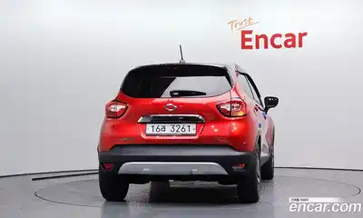 Renault QM3 2015 1.5 Автомат в Москве № 746533, миниатюра 4