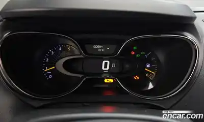 Renault QM3 2015 1.5 Автомат в Москве № 746533, миниатюра 8