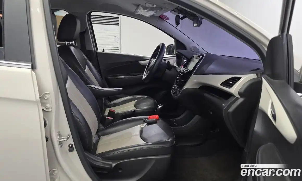 Chevrolet Spark 2015 1.0 Автомат в Москве № 747583, фото 12