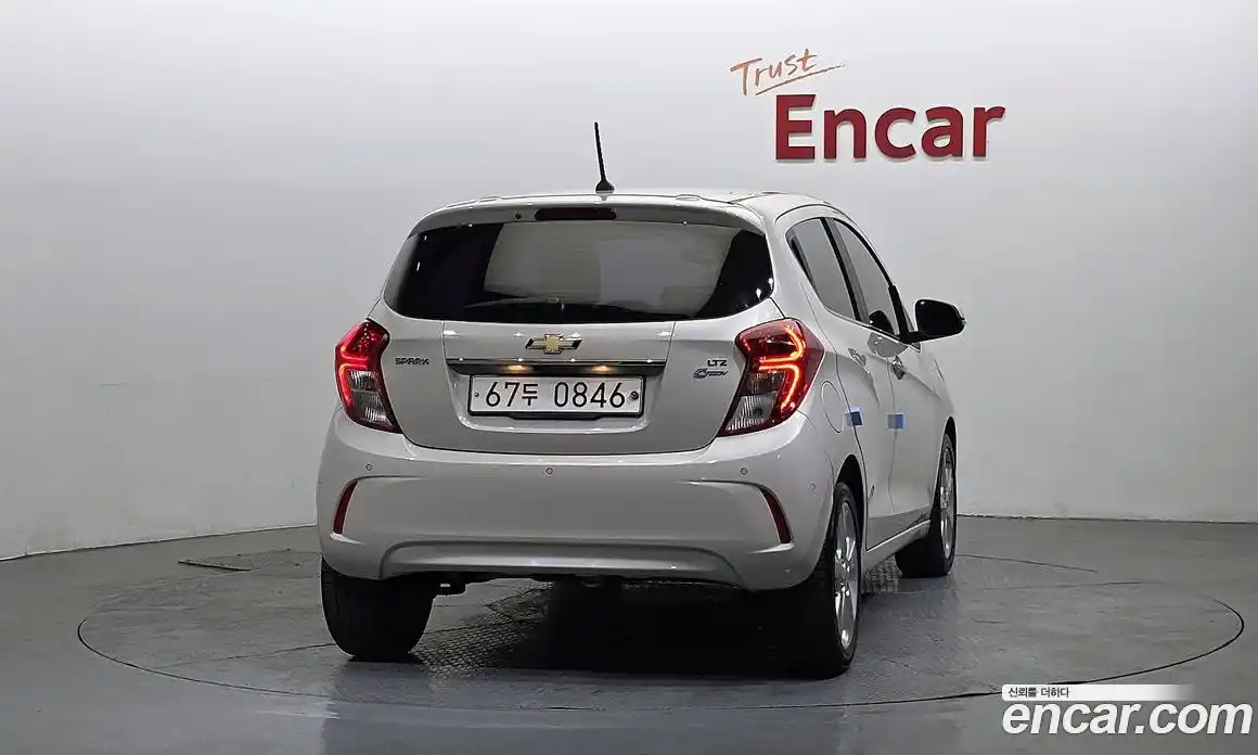 Chevrolet Spark 2015 1.0 Автомат в Москве № 747583, фото 4
