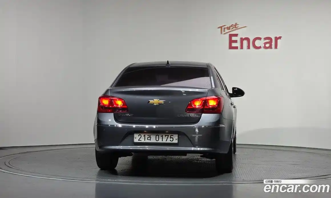 Chevrolet Cruze 2015 1.8 Автомат в Москве № 747587, фото 4