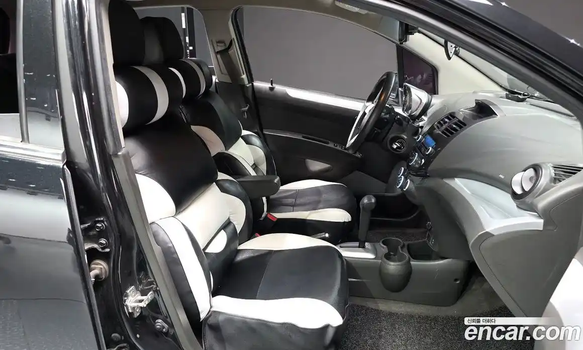 Chevrolet Spark 2014 1.0 Автомат в Москве № 747905, фото 10