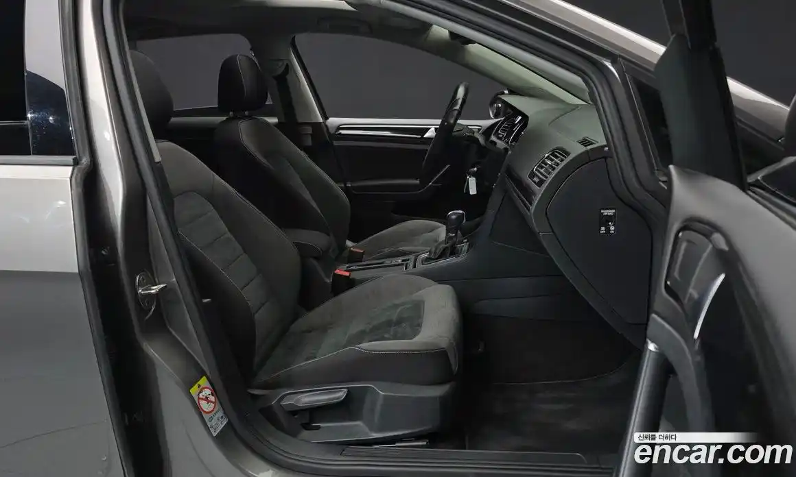 Volkswagen Golf 2016 2.0 Автомат в Москве № 750017, фото 11