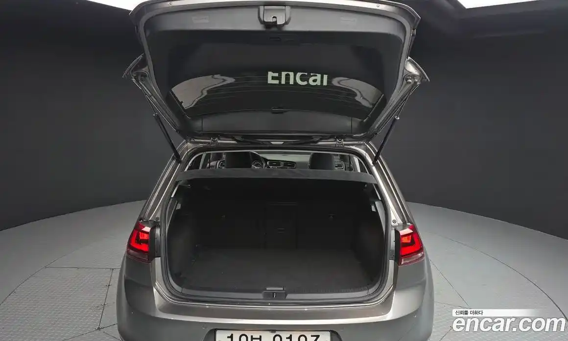 Volkswagen Golf 2016 2.0 Автомат в Москве № 750017, фото 20