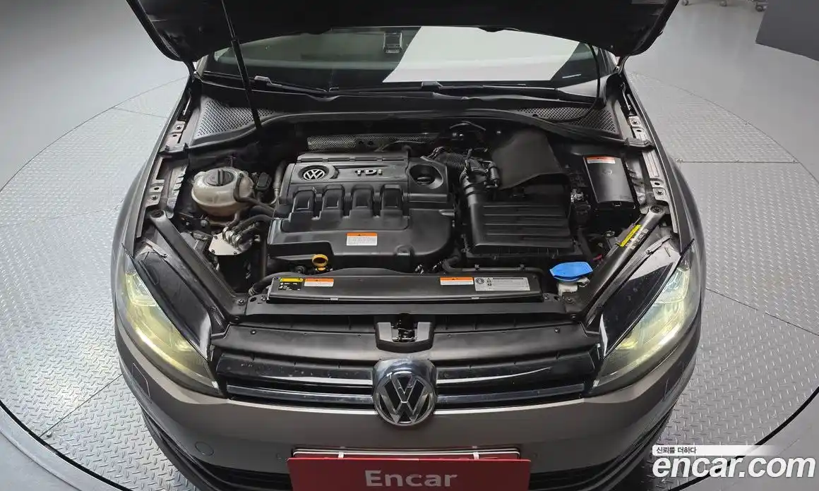 Volkswagen Golf 2016 2.0 Автомат в Москве № 750017, фото 6