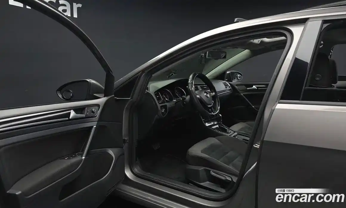 Volkswagen Golf 2016 2.0 Автомат в Москве № 750017, фото 10