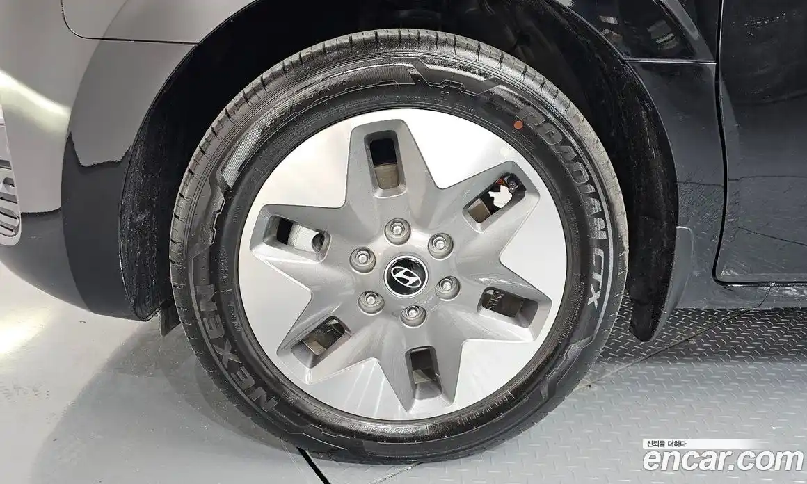 Hyundai Staria 2024 1.6 Автомат в Москве № 756242, фото 5