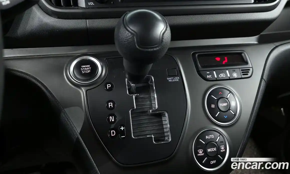 Kia Ray 2023 1.0 Автомат в Москве № 757458, фото 9