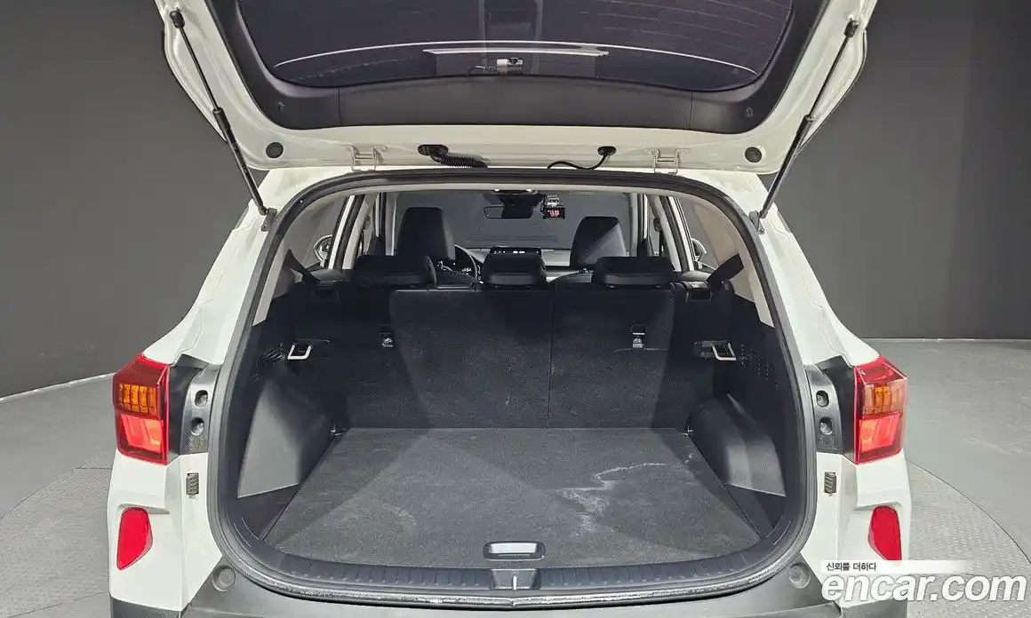 Kia Seltos 2022 1.6 Автомат в Москве № 757805, фото 20