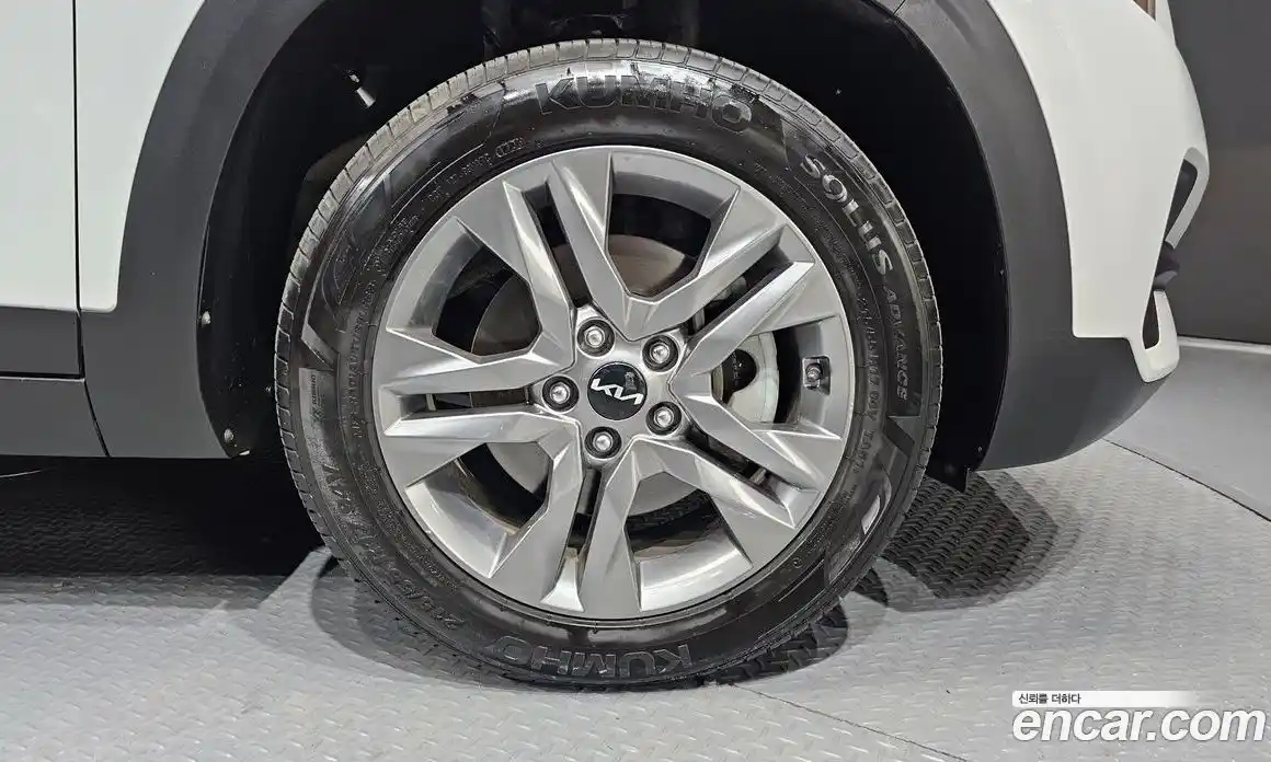 Kia Seltos 2022 1.6 Автомат в Москве № 757805, фото 5