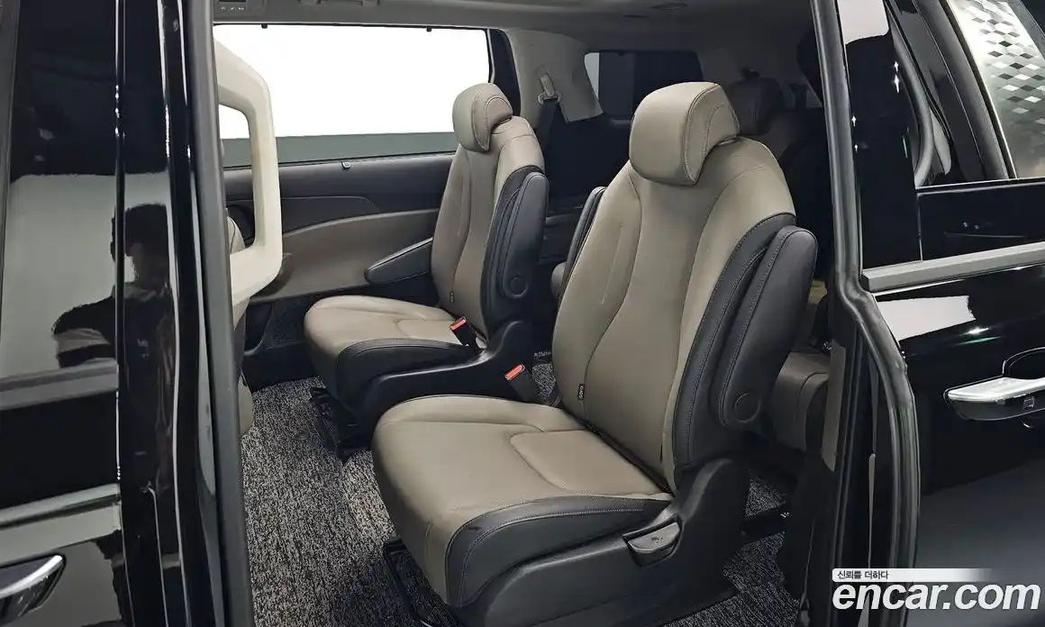 Kia Canival 2024 3.5 Автомат в Москве № 757846, фото 12