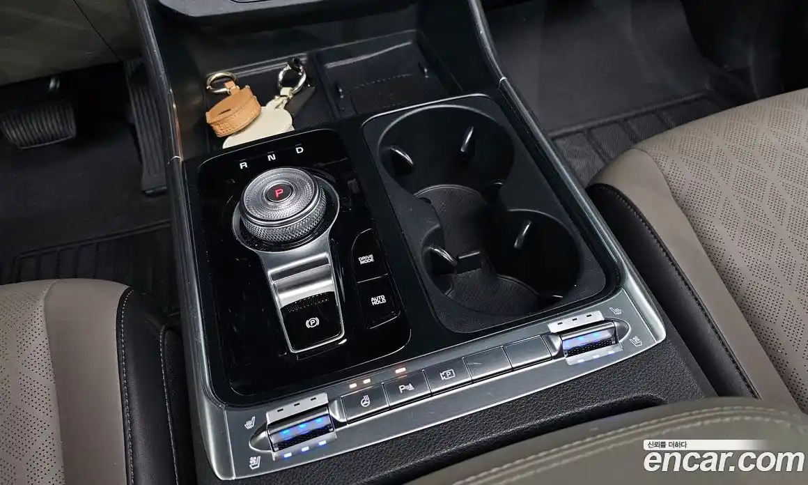 Kia Canival 2024 3.5 Автомат в Москве № 757846, фото 9