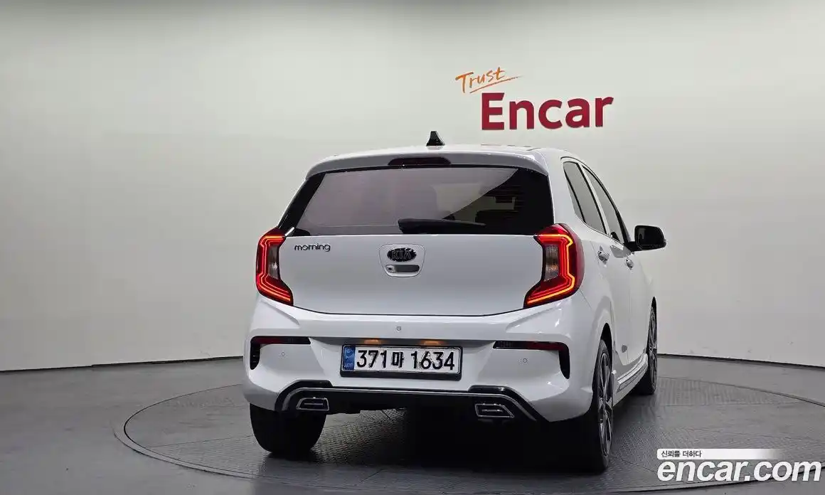 Kia Morning 2021 1.0 Автомат в Москве № 758259, фото 4