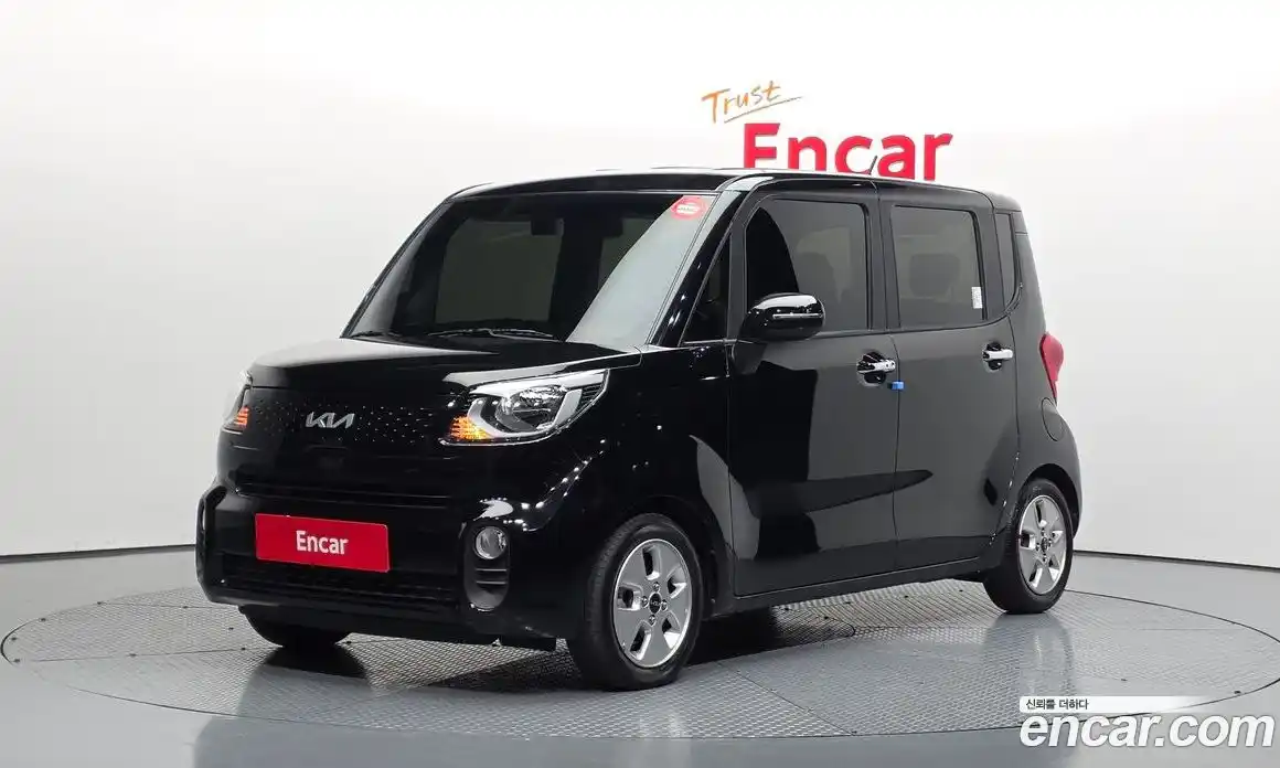 Kia Ray 2022 1.0 Автомат в Москве № 758292, фото 1