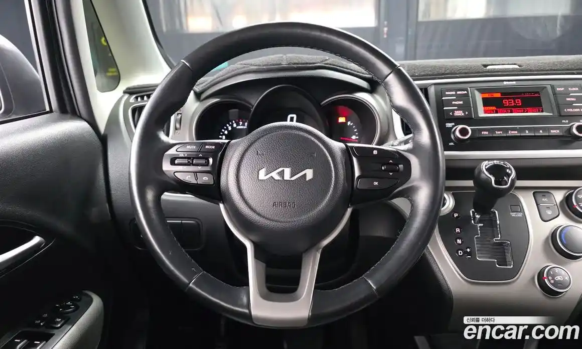 Kia Ray 2022 1.0 Автомат в Москве № 758292, фото 13