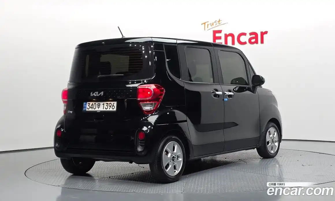 Kia Ray 2022 1.0 Автомат в Москве № 758292, фото 2