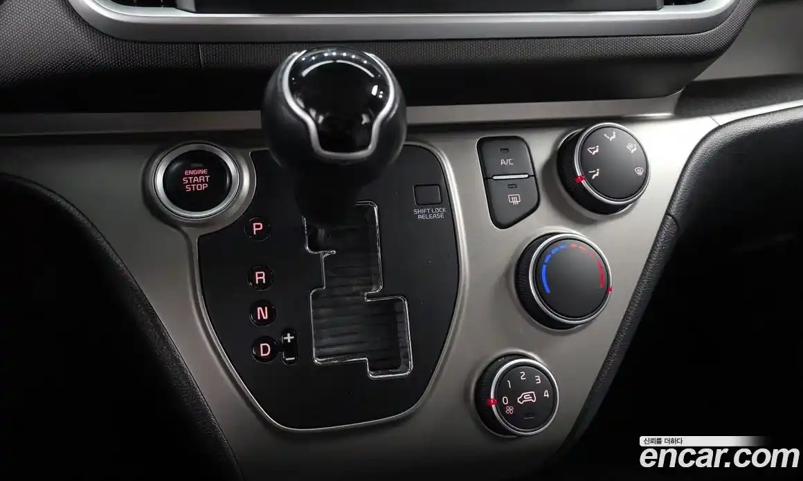 Kia Ray 2022 1.0 Автомат в Москве № 758292, фото 9