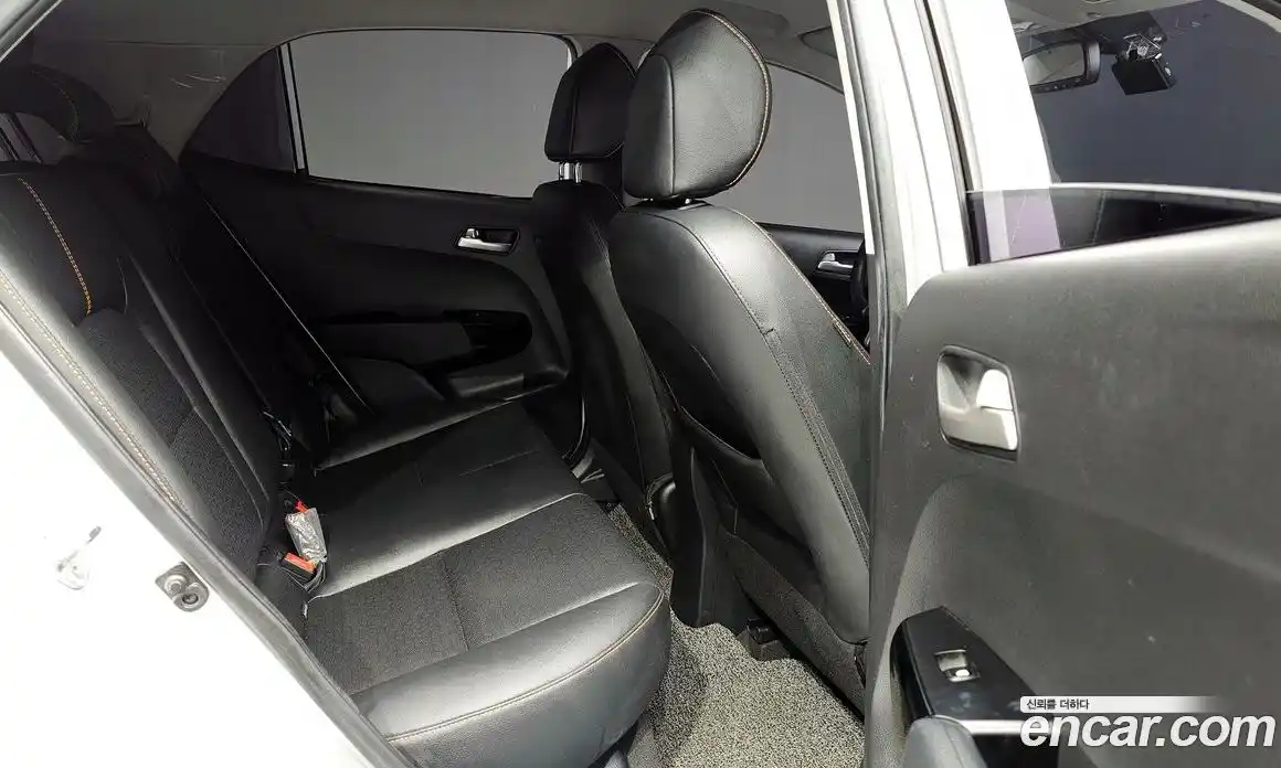 Kia Morning 2021 1.0 Автомат в Москве № 758319, фото 11