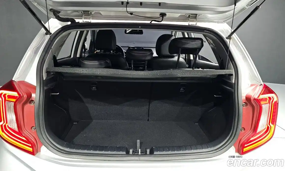 Kia Morning 2021 1.0 Автомат в Москве № 758319, фото 20