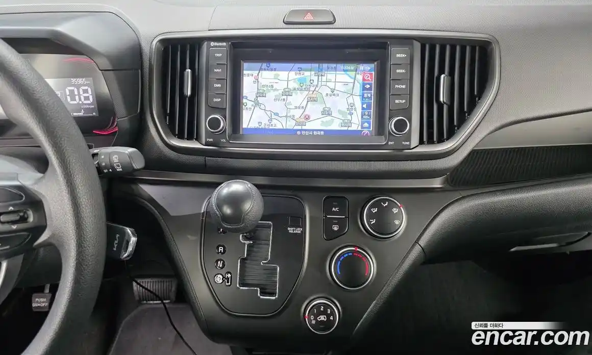 Kia Ray 2023 1.0 Автомат в Москве № 758443, фото 17