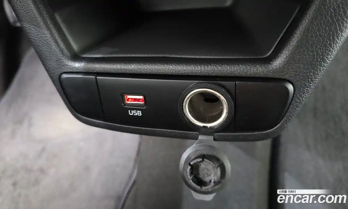 Kia Ray 2023 1.0 Автомат в Москве № 758443, фото 18