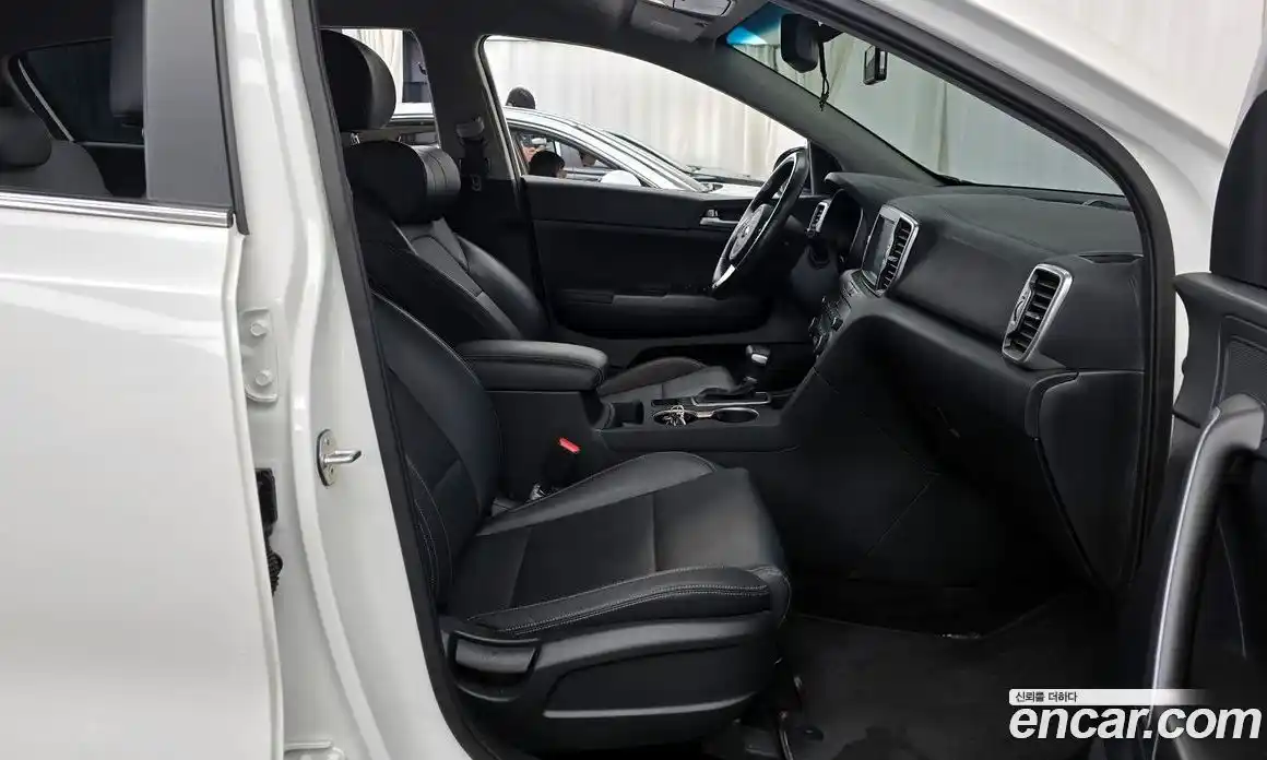 Kia Sportage 2018 2.0 Автомат в Москве № 758461, фото 11