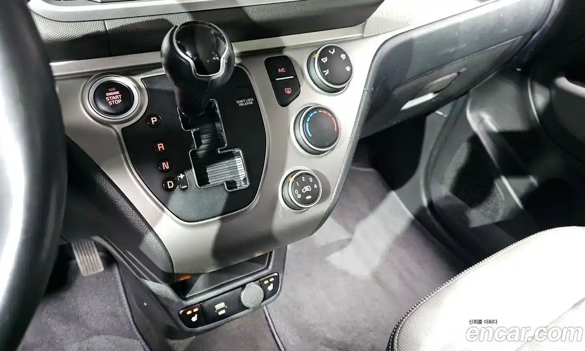 Kia Ray 2021 1.0 Автомат в Москве № 758473, фото 9