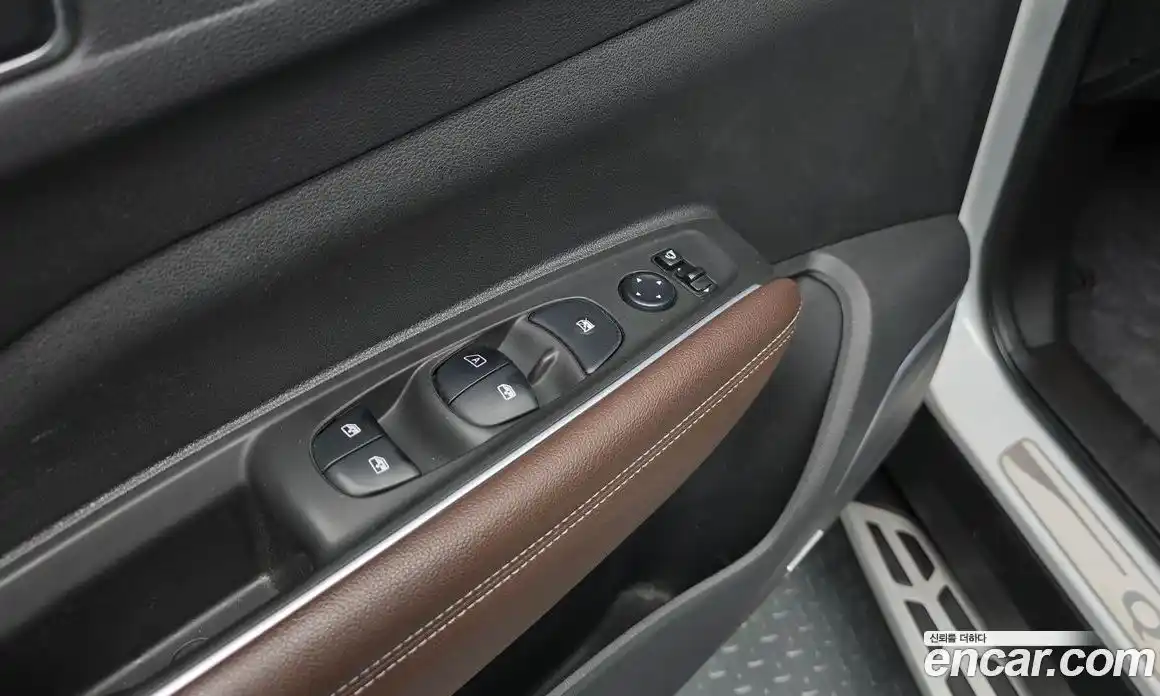 Renault QM6 2017 2.0 Автомат в Москве № 758611, фото 17