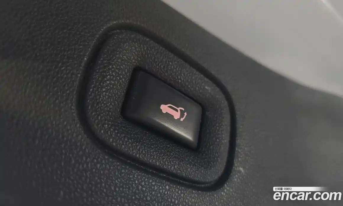 Renault QM6 2017 2.0 Автомат в Москве № 758611, фото 20