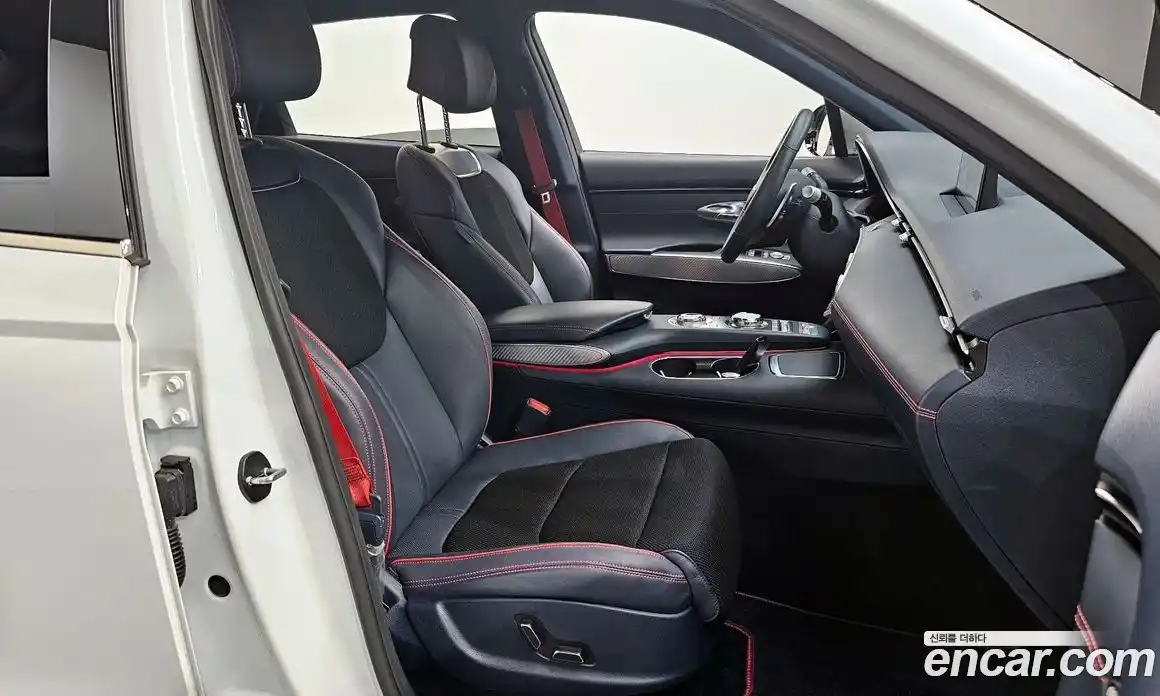 Genesis GV70 2023 2.5 Автомат в Москве № 758856, фото 10