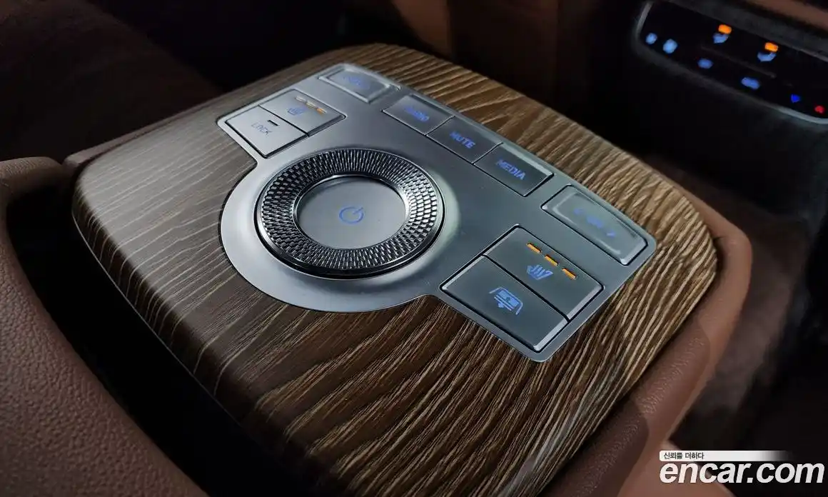 Genesis G80 2022 2.5 Автомат в Москве № 759099, фото 18