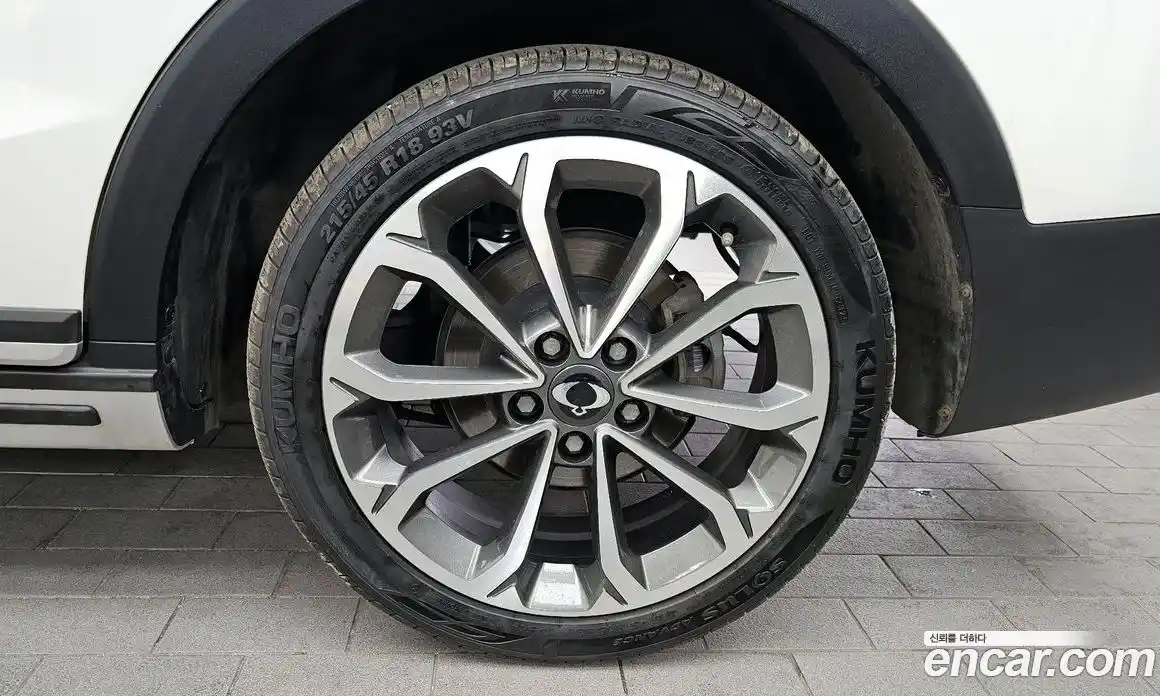 SsangYong TIBOLI 2017 1.6 Автомат в Москве № 760259, фото 5