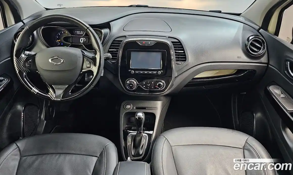 Renault QM3 2015 1.5 Автомат в Москве № 760867, фото 7