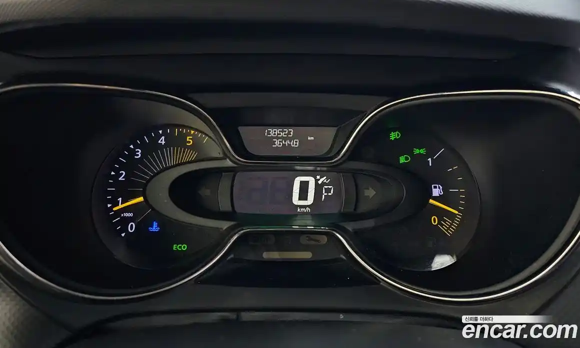 Renault QM3 2015 1.5 Автомат в Москве № 760867, фото 8