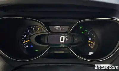 Renault QM3 2015 1.5 Автомат в Москве № 760867, миниатюра 8