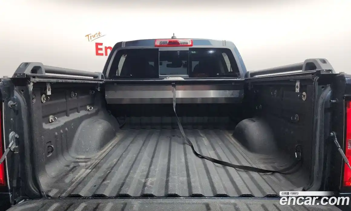 Chevrolet Colorado 2020 3.6 Автомат в Москве № 761096, фото 20