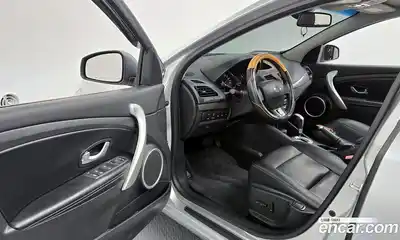 Renault SM3 2010 1.6 Автомат в Москве № 761239, миниатюра 11