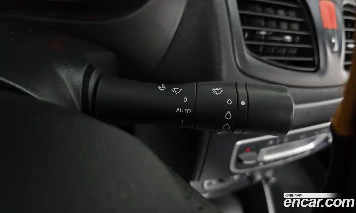 Renault SM3 2010 1.6 Автомат в Москве № 761239, фото 18