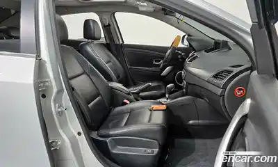 Renault SM3 2010 1.6 Автомат в Москве № 761239, миниатюра 10