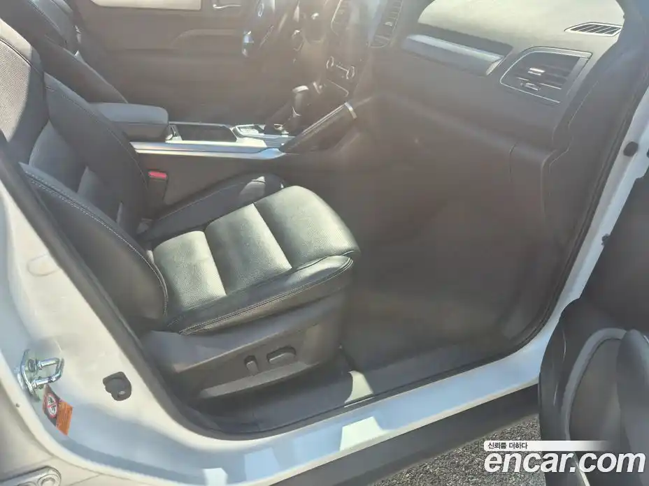 Renault QM6 2023 2.0 Автомат в Москве № 761884, фото 12