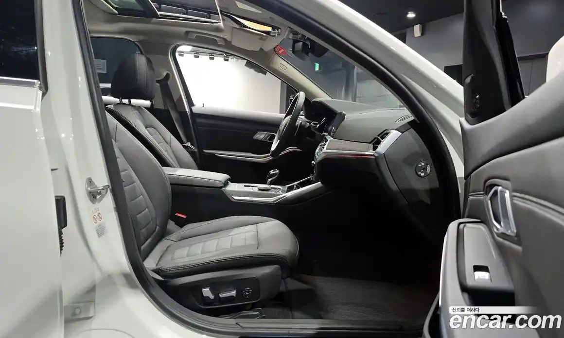 BMW 3-Series 2021 2.0 Автомат в Москве № 762621, фото 11