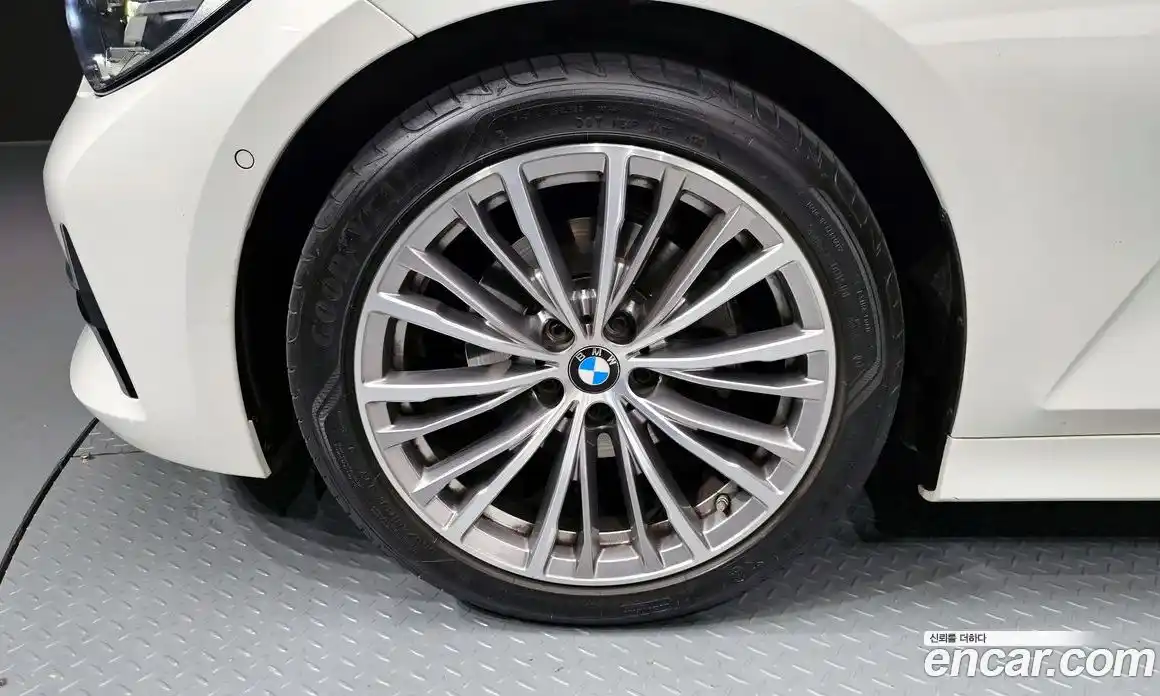 BMW 3-Series 2021 2.0 Автомат в Москве № 762621, фото 5