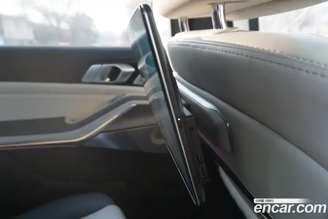 BMW X7 2023 3.0 Автомат в Москве № 762635, фото 11