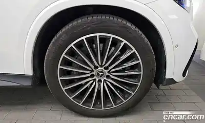 Mercedes-Benz GLC-Class 2025 2.0 Автомат в Москве № 763666, миниатюра 4