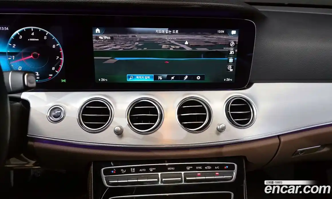 Mercedes-Benz E-Class 2021 2.0 Автомат в Москве № 764194, фото 14