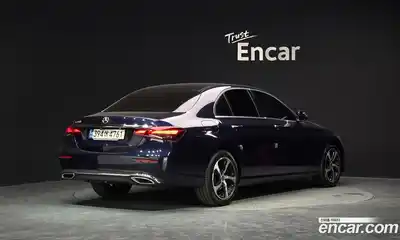 Mercedes-Benz E-Class 2021 2.0 Автомат в Москве № 764194, миниатюра 2