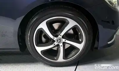 Mercedes-Benz E-Class 2021 2.0 Автомат в Москве № 764194, миниатюра 5