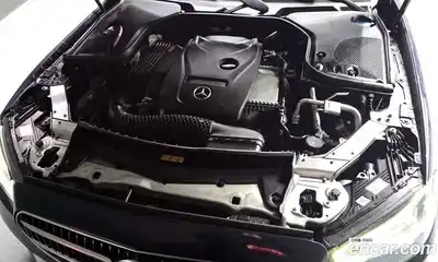 Mercedes-Benz E-Class 2021 2.0 Автомат в Москве № 764194, миниатюра 6